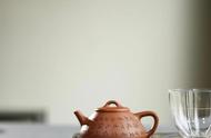 紫砂壶的魅力：探索茶垢与包浆的神秘世界