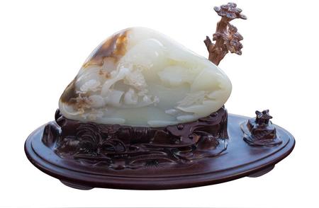 中国玉石：珍稀之美，色彩的瑰宝