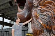 广西男子手工雕制15米雄狮，价值300万却拒绝出售