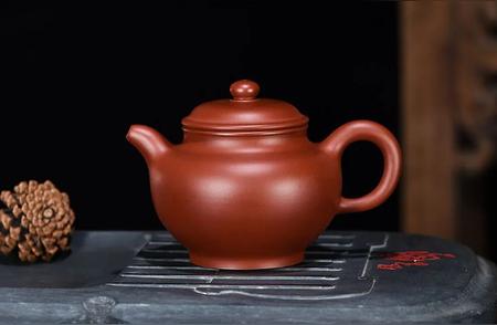 探索：为何小小的紫砂壶能在茶器界称霸？