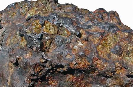 新疆市民偶然发现陨石，价值10万却将其秘密出售，现在它的下落如何？