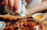 喝茶后失眠的原因是什么？除了睡前，这3种情况也不宜饮茶