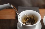 为何你的茶总是苦涩难下？试试这3个泡茶技巧，让茶香四溢！