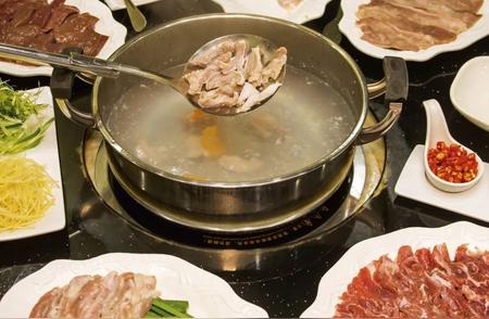 揭秘中国吃猪文化的巅峰：吃猪“天花板”