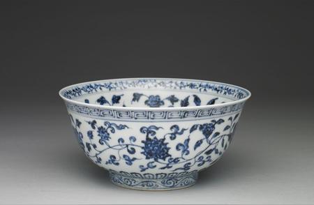 揭秘台北故宫博物院：明官窑陶瓷的珍藏与赏析