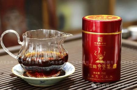 探索三鹤经典陈香六堡茶：历经20年的传世之韵
