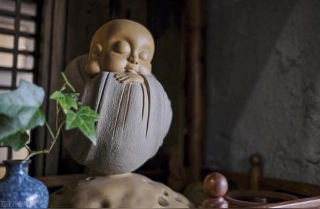 茶宠大师的手工艺术世界：细致入微的制作过程揭秘