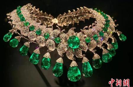 祖母绿矿石：上海珍品展带您领略独特魅力