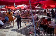 北京潘家园古玩市场：揭秘中国最大的古玩交易场景