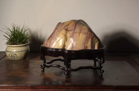 彩玉禅山：灵璧石的尺寸与特性