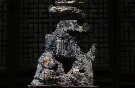 太湖灵璧石：自然之美的瑰宝