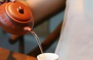 祁门红茶的价格与其口感：从东方甄选的角度分析