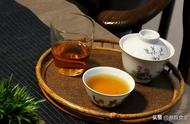 红茶与绿茶：专家解析两者的差异，不懂就别随意品尝