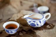 探索黑茶：了解其特性与健康益处