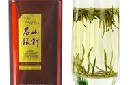 《君山银针》：中国名茶的诗意韵味