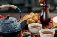 秋季采摘的普洱茶原料：秋茶