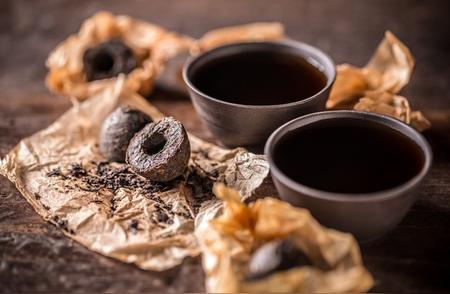 穿越时空的味觉之旅：探索普洱茶的迷人风味与五款茶食制作技巧