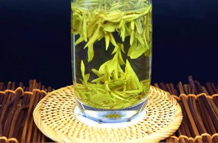 西湖龙井：绿茶中的皇室珍品