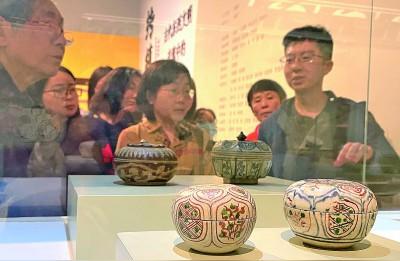 探索6000年陶瓷艺术的迷人历史