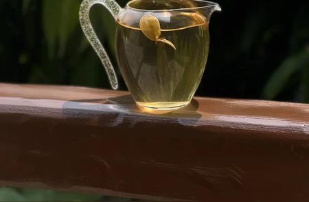50首茶诗精选：品味茶香中的禅意