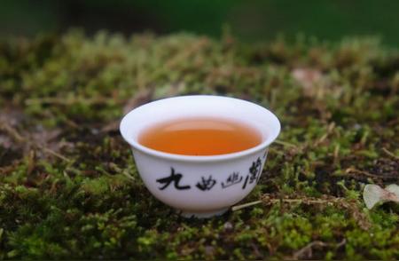 武夷岩茶的香气秘诀：揭秘重水求香的重要性