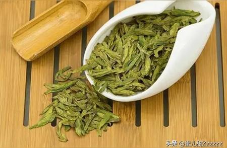 揭秘现代生活中不可或缺的茶文化：中国十大名茶中的昂贵难饮之选