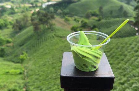 国际茶日盛宴：年轻人的新式茶饮潮流