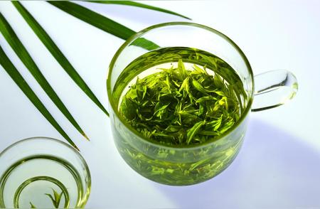 探索绿茶的多样品种：一场味觉与视觉的盛宴