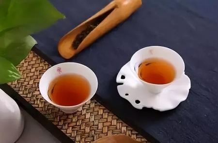 深入解读茶道文化：赏茶、看叶底、茶食的三重禅意