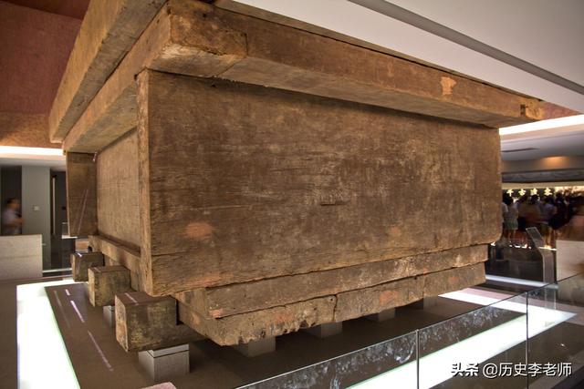 马王堆汉墓出土文物：日本多次索要女尸头发遭拒，图9为复原容貌