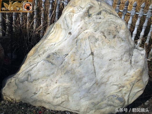 湖北宜昌：三峡奇石摆在乡村公路边待售！一块可以卖几万元？